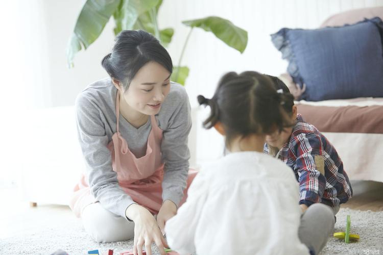 接送小孩上下学,家政服务能提供哪些便利?