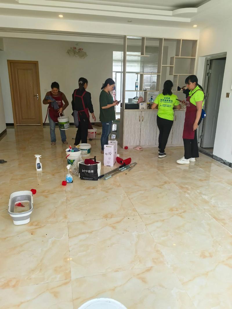 不通过家政公司，如何自己找保姆工作？