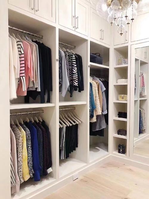 高级家政服务员需要具备哪些核心技能和职业素养?
