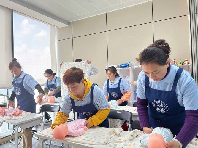 家政培训师证书去哪里考?