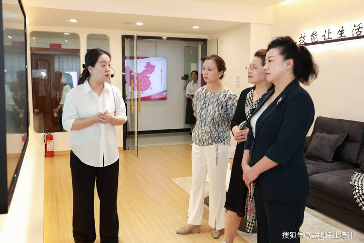 河北卫视家政女皇菜谱有哪些经典家常菜做法？